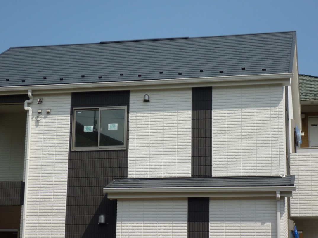 スレート屋根のメリットデメリット デメリットの対策も紹介 三州瓦の神清 愛知で創業150年超 地震や台風に強い防災瓦 軽量瓦 天窓 雨漏 リフォームなど屋根のことならなんでもご相談ください